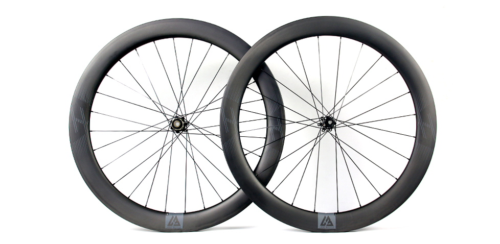 Carbon disc wheelset online tubeless